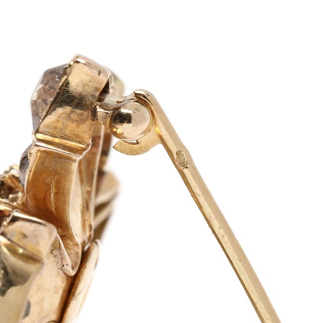 Traditional Antique 3.85ctw Brown Diamond Flower Brooch, 14k Yellow Gold, Length 1.25 In For Sale - Image 3 of 5