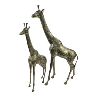 Vintage Hollywood Regency Set of 2 Brass Standing Giraffes For Sale