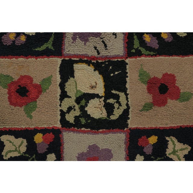 1920s Antique Hooked Rug With Floral Panels in Checkered Grid - Rug & Kilim For Sale - Image 5 of 9