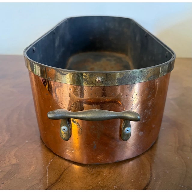 Antique English Copper and Brass Oval Jardiniere Planter For Sale In New York - Image 6 of 12