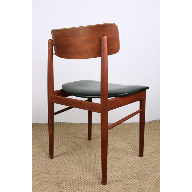 Danish Chairs in Teak, Black Skai and Brass by Sven Chrobat for Sax, 1960s, Set of 8 For Sale - Image 9 of 18