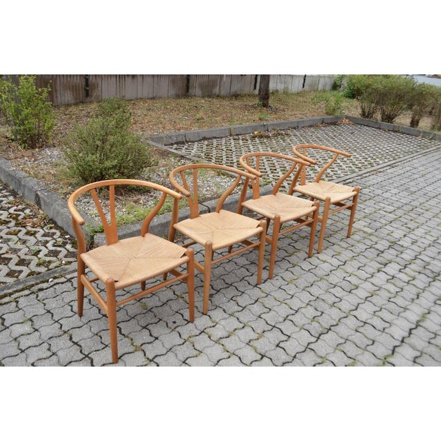1970s CH24 Wishbone Y Chair in Oak by Hans J. Wegner for Carl Hansen, 1970s, Set of 4 For Sale - Image 5 of 18