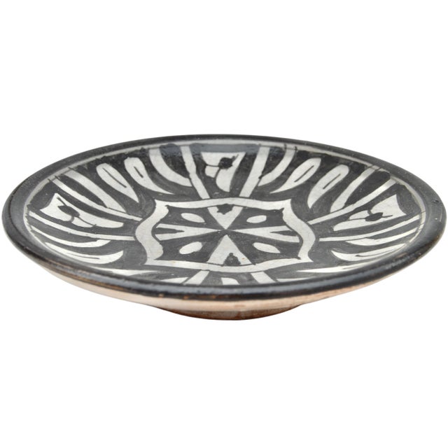 Early 20th Century Early 20th Century Moroccan Judaica Ceramic Decorative Plate For Sale - Image 5 of 10