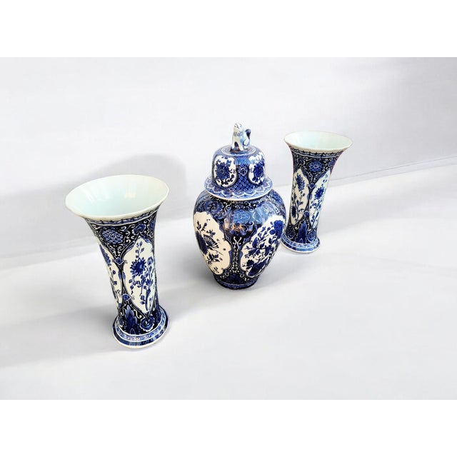 Delft Blue Garniture Set from Royal Sphinx, Maastricht, 1959, Set of 3 For Sale - Image 6 of 18