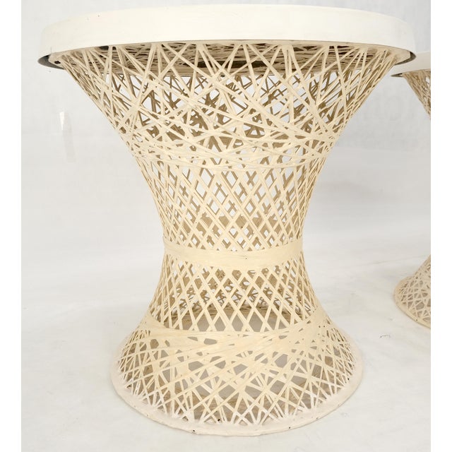 Set 3 Spun Fiberglass Molded Stone Textured 21" Round Top End Side Table Woodard For Sale - Image 13 of 16