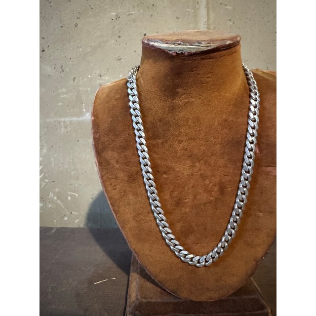 Vintage Staring Silver men’s Necklace. No singed. 105g. Chain is approximately 22.5”. Great used condition and see the...