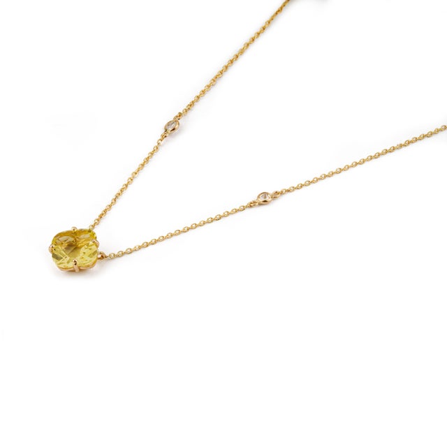 2.04ct Natural Lemon Topaz & Diamond Station Clover Pendant Necklace in 14k Gold For Sale - Image 4 of 12