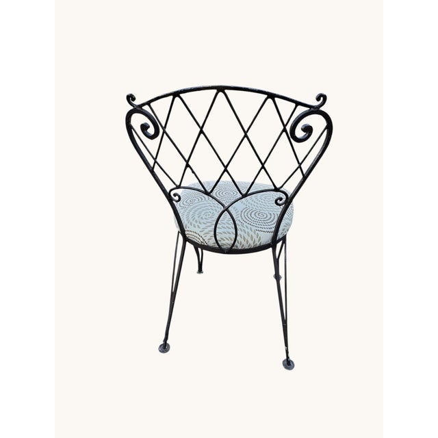 Metal Mid Century Wrought Iron Patio Dining Chairs – Heavy Vintage Outdoor Set of 4 For Sale - Image 7 of 10