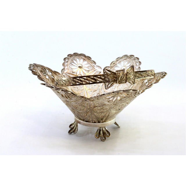 Silver Silver Filigree Bowl with Applications, Cutouts, Bow Handle and Feet For Sale - Image 8 of 9