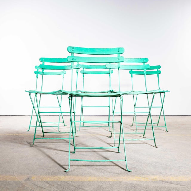 1950s French Slatted Pea Green Outdoor Folding Chairs, 1950s, Set of 4 For Sale - Image 5 of 10