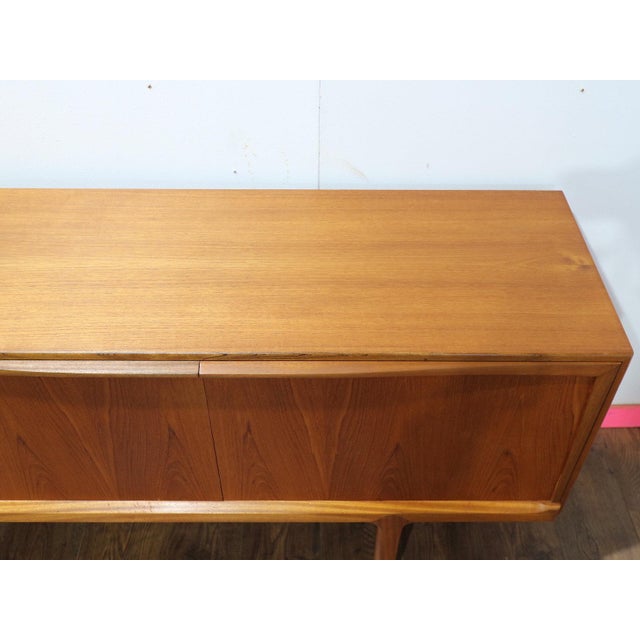 1960s 1960s Mid Century Modern Vintage Teak Credenza Sideboard by McIntosh For Sale - Image 5 of 15