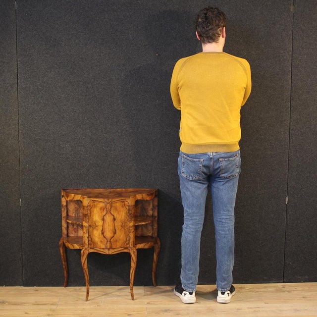 Small Venetian cabinet from the mid-20th century. This tall, curved furniture features a beautiful walnut burl veneer. The...