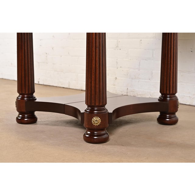 Henkel Harris Empire Banded Flame Mahogany Pedestal Extension Dining Table, Newly Refinished For Sale - Image 11 of 14
