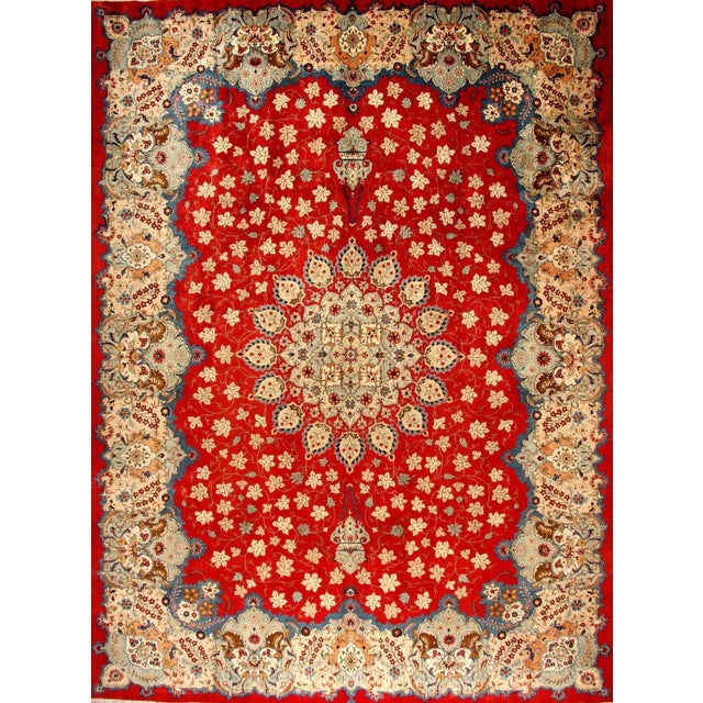 Middle Eastern Rug in Wool For Sale - Image 11 of 11