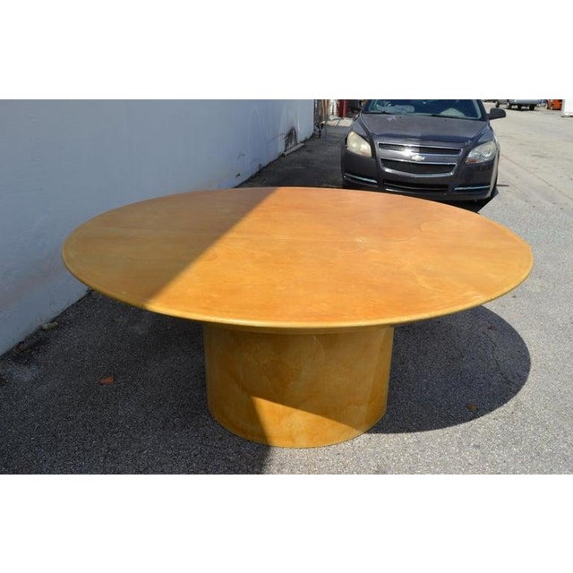 Karl Spring Mid-Century Modern Lacquered Goat Skin Dining, Conference Table 70s For Sale In Miami - Image 6 of 14