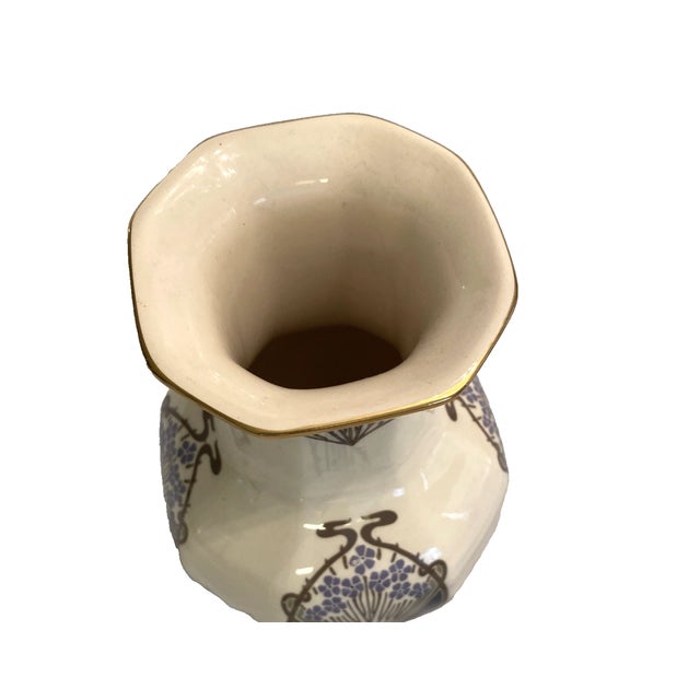 A beautiful example of late 20th-century English craftsmanship, this Mason’s Ironstone vase features a stunning hand-...