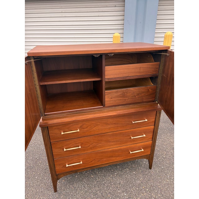 1960’s Mid Century Modern Kent Coffey Perspecta Tall Chest For Sale - Image 9 of 11