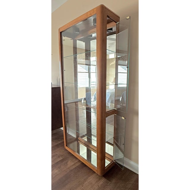 Brown Vintage-Style Tall Oak Curio Display Cabinet W/ Illuminated Glass Shelves, Magnetic Doors & Antique Brass Knobs For Sale - Image 8 of 15
