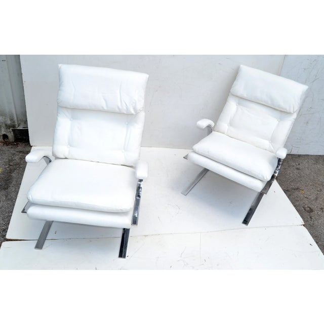 Metal Pair of Saporiti Style Cantilever Lounge Chair Off White Bouclé Upholstery 1980 For Sale - Image 7 of 13