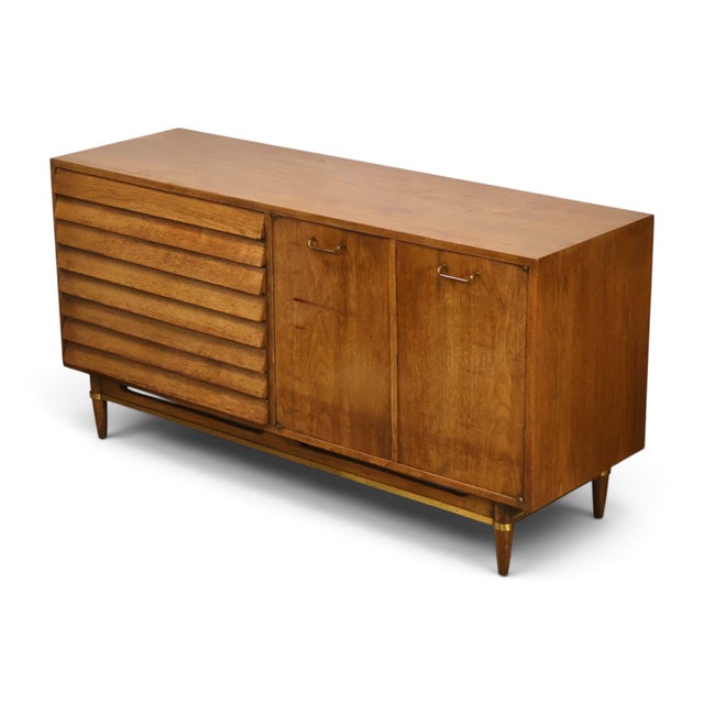Merton Gershun for American of Martinsville Dania Vintage Mid Century Modern Lowboy Dresser C. 1960s For Sale - Image 9 of 14