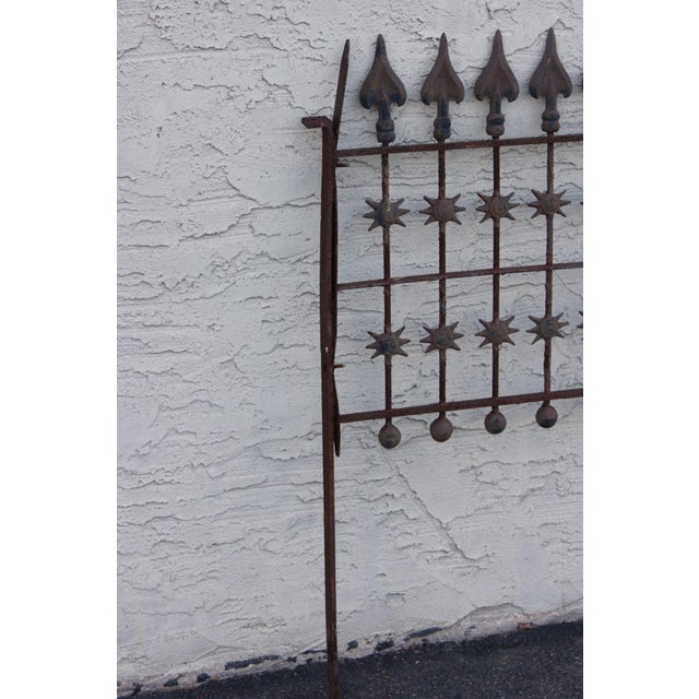 Antique Cast Iron Garden Fence Section With Spear Finials And Star Motif For Sale - Image 9 of 18