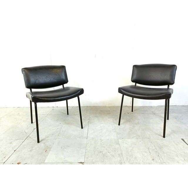 Vintage Conseil Chairs attributed to Pierre Guariche, France, 1950s, Set of 2 For Sale - Image 3 of 9
