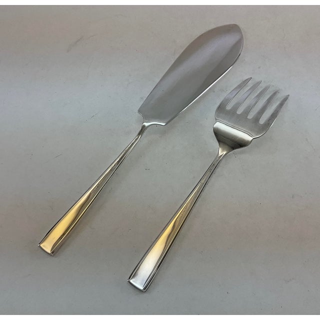 James Dixon & Sons 1980s Silver Pair Fish Servers, Fish Serving Fork & Fish Serving Knife, Leighton. For Sale - Image 4 of 8