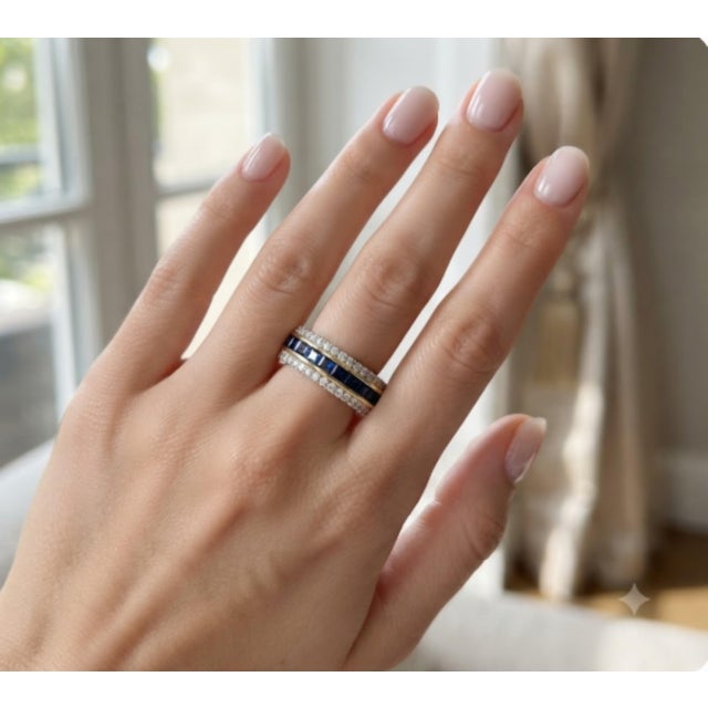 Blue Natural Blue Sapphire 1.20cts & Diamond 0.40cts Ring in 18k Gold For Sale - Image 8 of 8