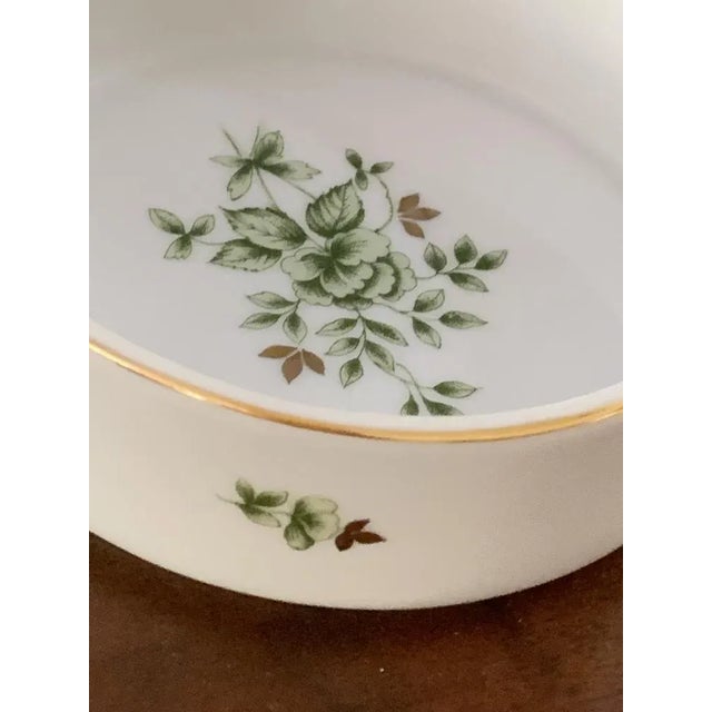 Porcelain Ashtray with Green Floral Pattern from Hollóháza, 1960s For Sale - Image 3 of 5