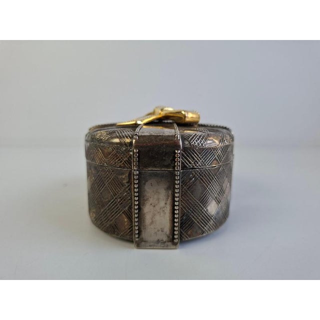 Vintage Silver Tone Geometric Jewelry Box with Gold Bow, 1980 For Sale - Image 14 of 18