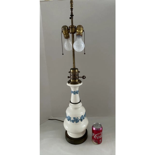 1950s Vintage Wedgwood Queensware Double Socket Lamp For Sale In Detroit - Image 6 of 12