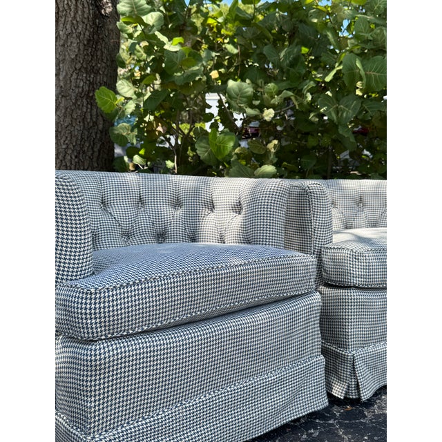 Pair of Vintage Blue & White Houndstooth Tufted Club Chairs For Sale In Tampa - Image 6 of 8