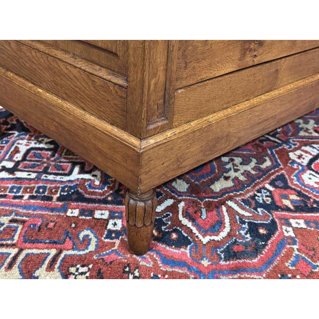 Chest of Drawers in Oak For Sale - Image 15 of 18
