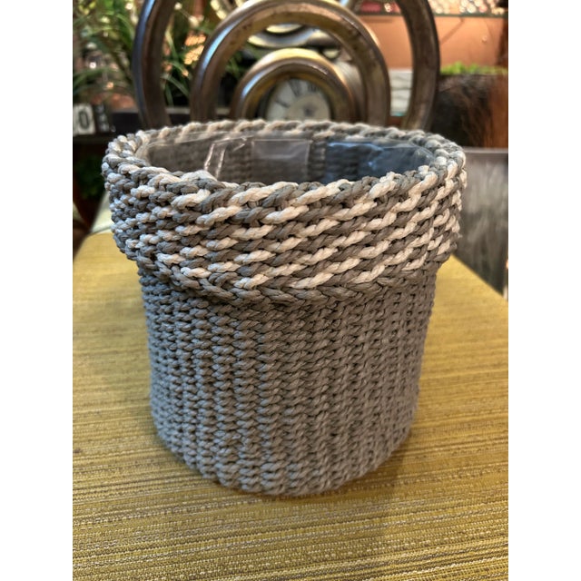 Pair of Large Farmhouse Crochet Planters With Wood Bottoms For Sale In Saint Louis - Image 6 of 6