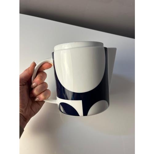 Dark Blue and White Teapot with Geometry Print by Verner Panton for Menu For Sale - Image 3 of 11