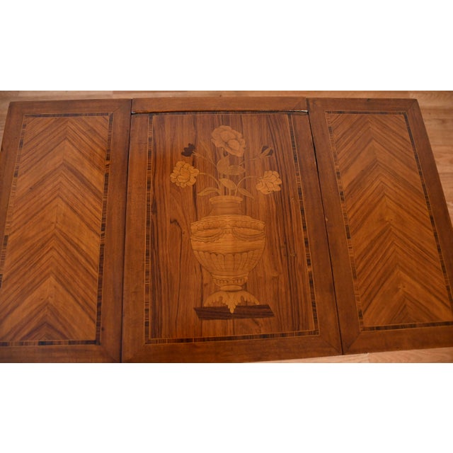 French 1890 Antique French Louis XVI Satinwood & Walnut Inlaid Makeup Vanity Ladies Desk For Sale - Image 3 of 17