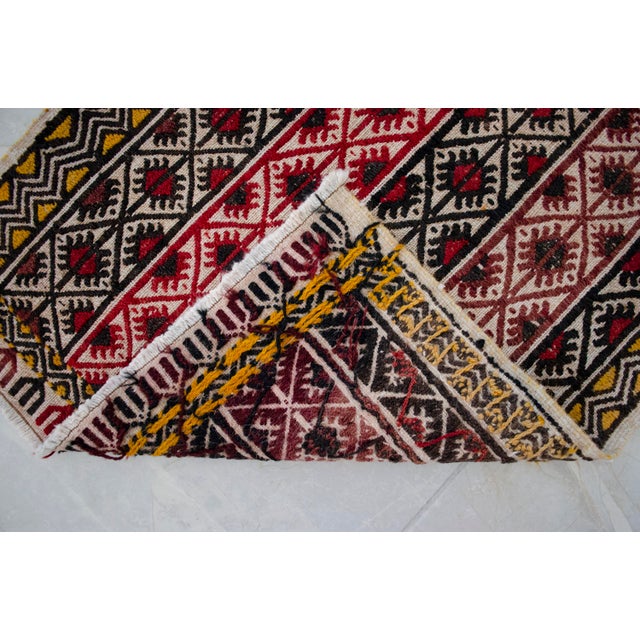 Red Hand-Woven Braided Small Rug Turkish Jajim Kilim - 22″ × 39″ For Sale - Image 8 of 13