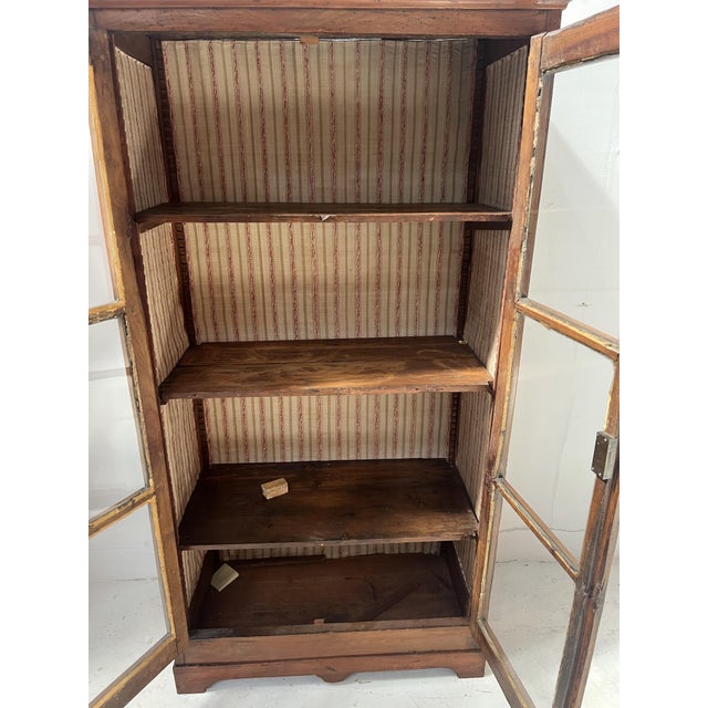 Brown Antique Display Cabinets in Cherry Wood, 1800s, Set of 2 For Sale - Image 8 of 18