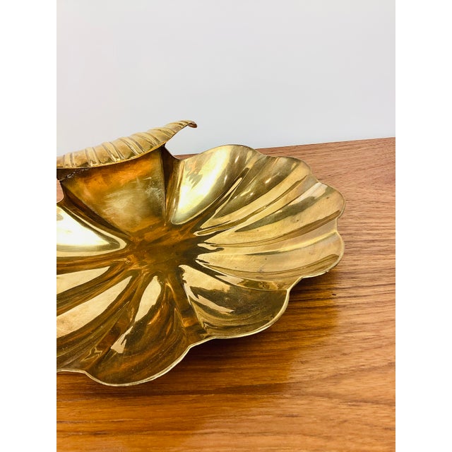 Vintage Hollywood Regency Brass Clam Shell Serving Tray For Sale In Las Vegas - Image 6 of 9