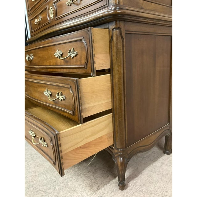 Mid-Century Thomasville French Provincial Tallboy Chest of Drawers For Sale - Image 11 of 11