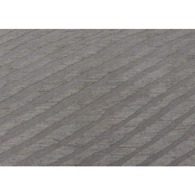 Cream Modern Rug in Wool With Sub-Geometric Slanted Linear Design in Cream and Taupe 9'4 X 11'9 For Sale - Image 8 of 12