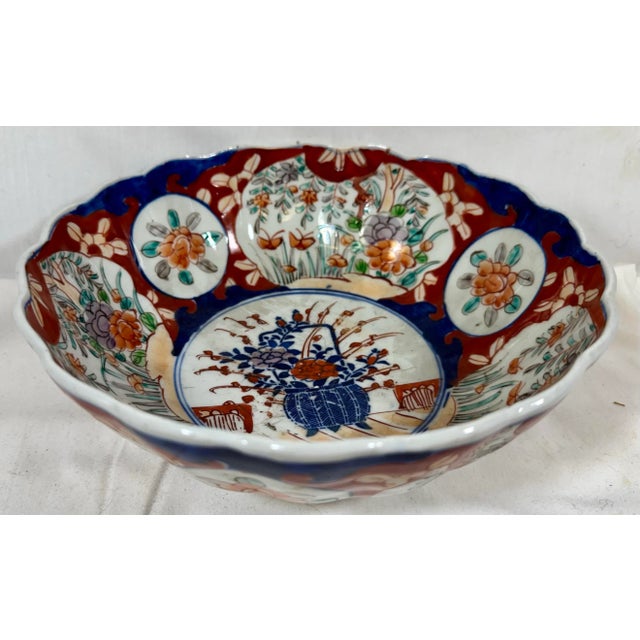 1940s Vintage Scalloped Edge Imari Bowl Decorated With Colorful Floral Patterns & Butterflies From Japan - Circa 1940 For Sale - Image 5 of 12