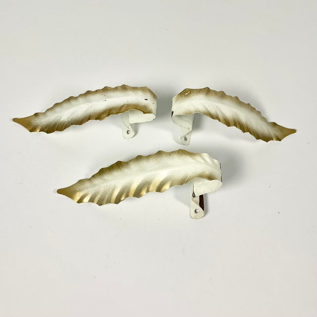 1950s Vintage Italian Roman Neoclassical Gold Tipped Acanthus Leaf Tole Tiebacks - Set of 3. For Sale - Image 10 of 12