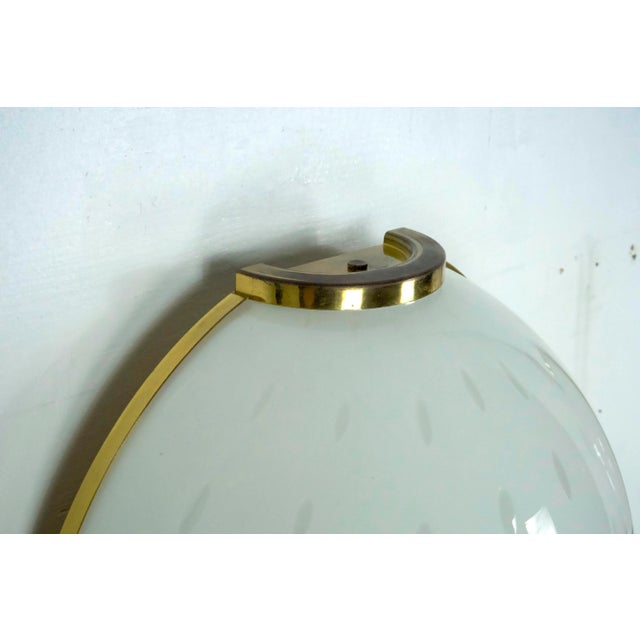 Large Round Murano Bullicante Glass Sconces with Brass, Italy, 1970s, Set of 2 For Sale - Image 10 of 13