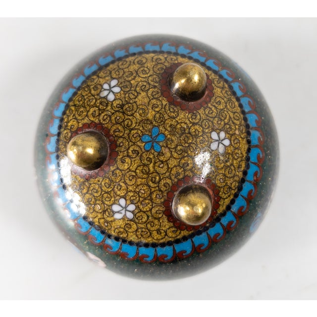 Metal 19th Century Japanese Meiji Period Cloisonne Enamel Jar With Butterflies For Sale - Image 7 of 8
