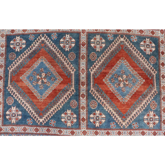 Early 20th Century Antique Persian Shiraz Multi Medallions Rug With Geometric Design For Sale - Image 9 of 13