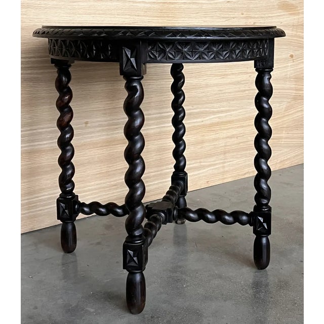 Late 19th Century Spanish Round Walnut Side Table with Solomonic Legs and Beleveled Edges, 1900s For Sale - Image 5 of 13