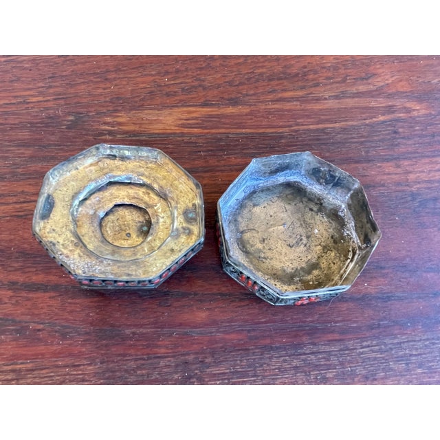 Folk Art 1970s Folk Art Tibet Nepal Silver Brass Filigree Coral Inlaid Hexagon Jewelry Box For Sale - Image 3 of 5