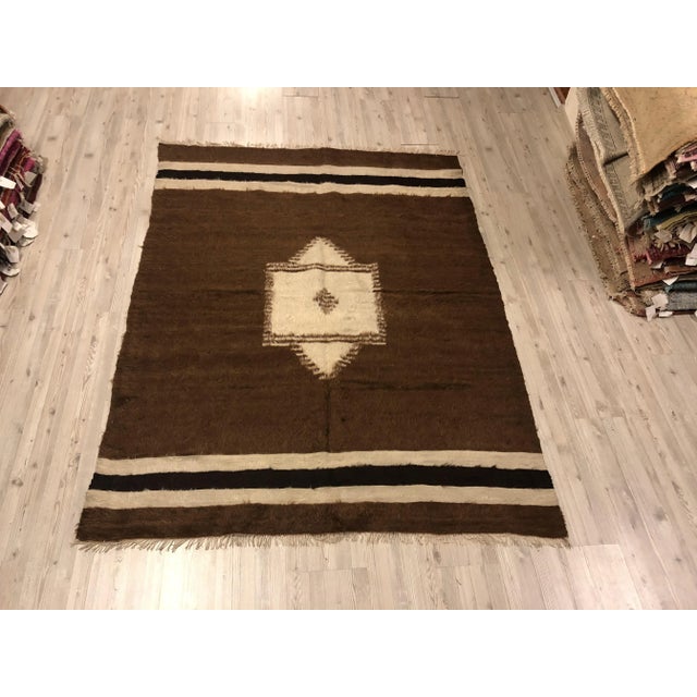 1960s Vintage Handmade Traditional Rug- 4′8″ × 6′1″ For Sale - Image 9 of 9