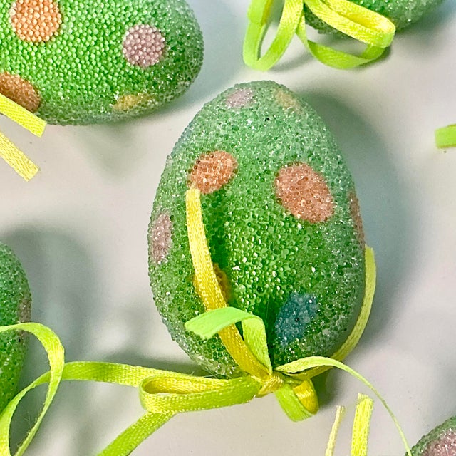 1980s Vintage Boho Chic Art Deco Beaded Polka Dot Easter Eggs - Set of 6. For Sale - Image 9 of 14